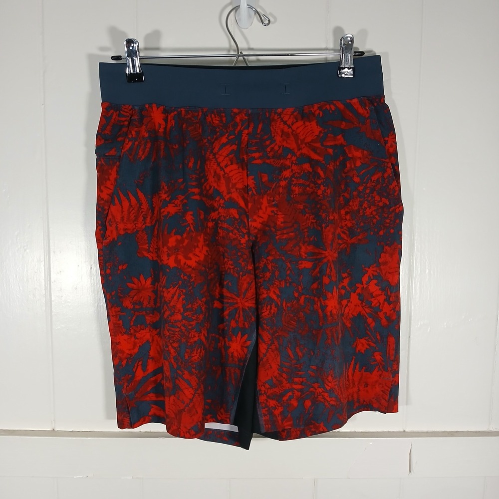 Lululemon Pace Breaker Athletic Shorts Mens M Red Navy Botanical‎ Fern Lined 7"